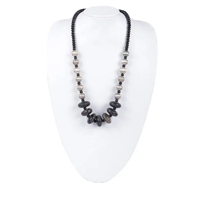 Jewellery_mannequin_01